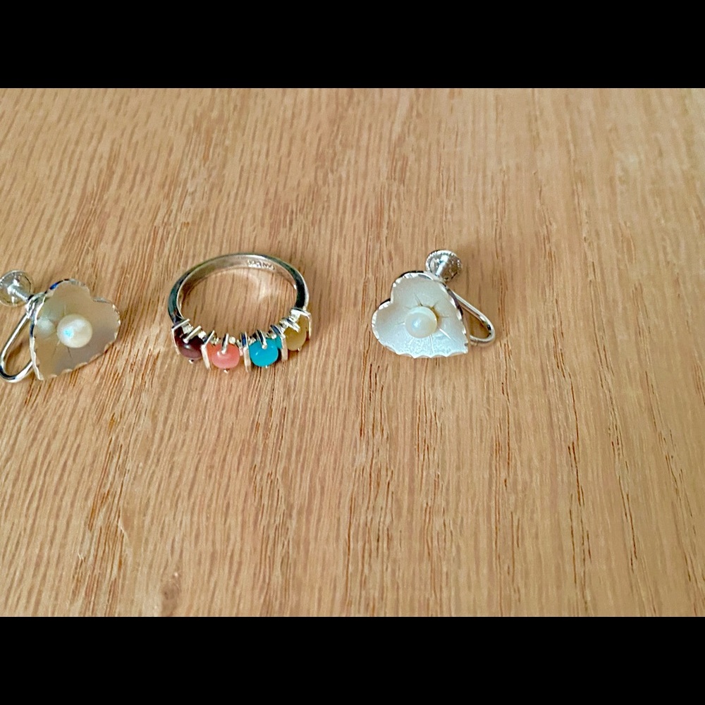 925 Silver ring and 925 silver earrings - Picture 1 of 7